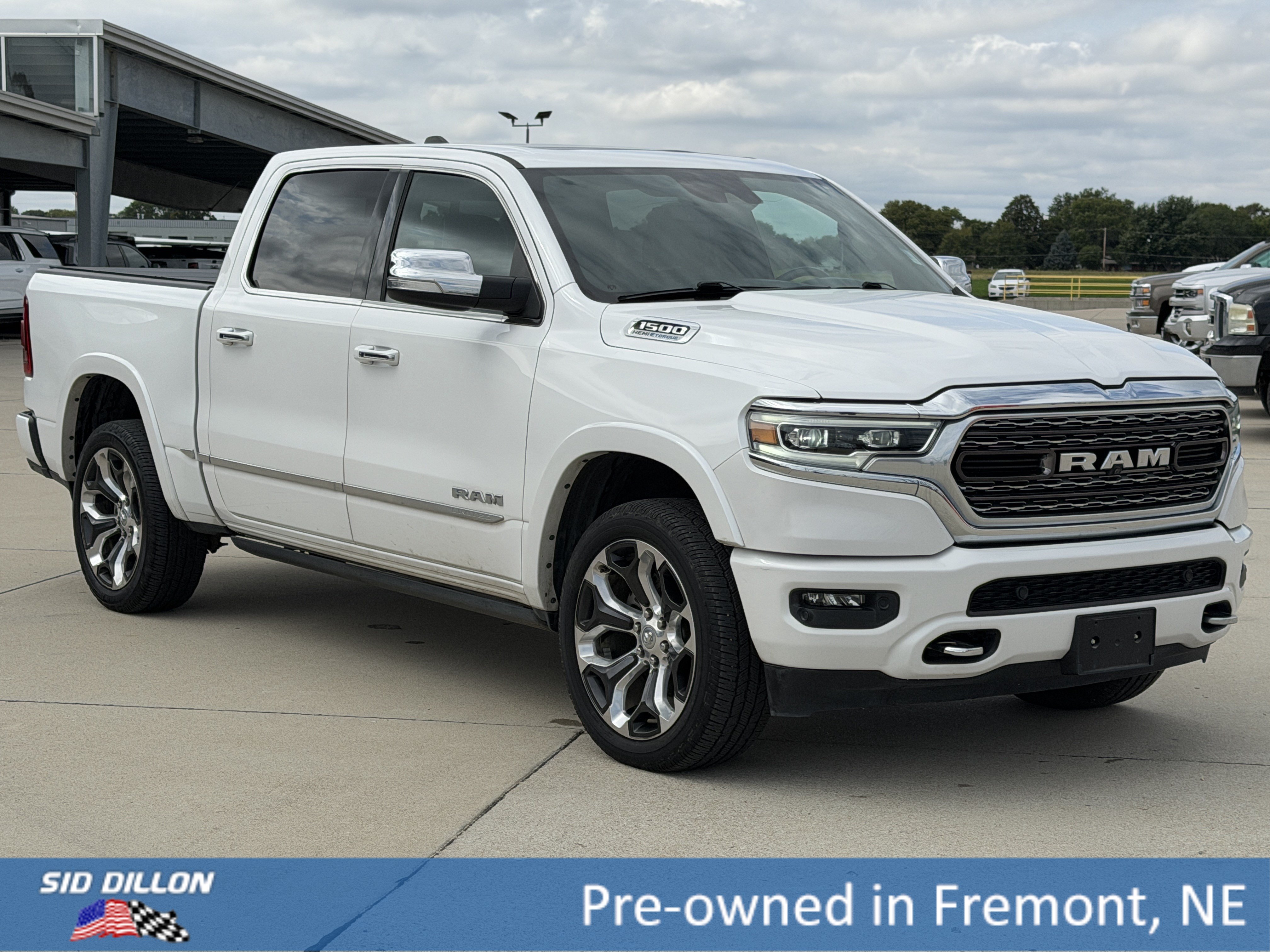 Used 2021 RAM 1500 Limited AWD/4WD image 2