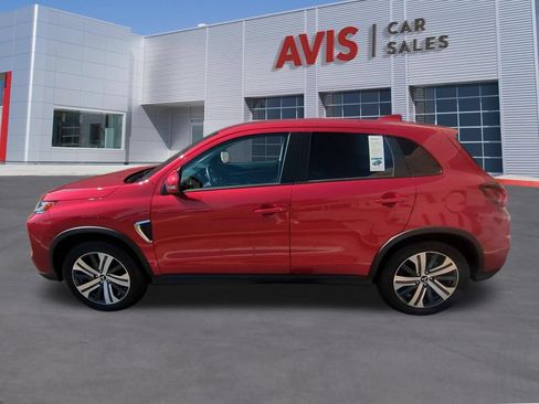 Used 2025 Mitsubishi Outlander Sport SE AWD/4WD image 10