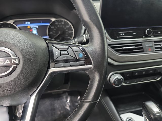 Used 2024 Nissan Altima 2.5 SV w/ SV Premium Package FWD image 18