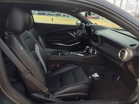Used 2018 Chevrolet Camaro LT w/ RS Package image 12