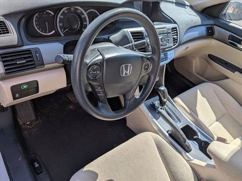 Used 2013 Honda Accord LX image 9