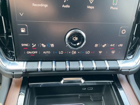 New 2026 GMC Yukon Denali w/ LPO, Floor Liner Package image 21