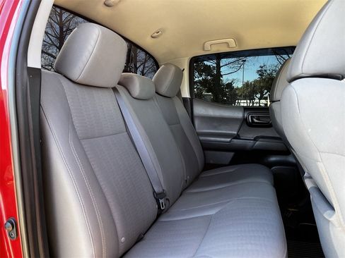 Used 2019 Toyota Tacoma SR image 26