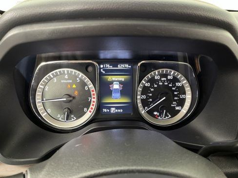 Used 2018 Nissan Titan Platinum Reserve RWD image 20