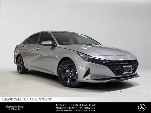 Used 2023 Hyundai Elantra SEL FWD image 1