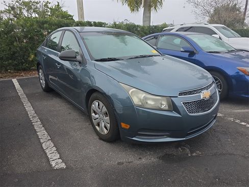 Used 2012 Chevrolet Cruze LS w/ Connectivity Package image 2