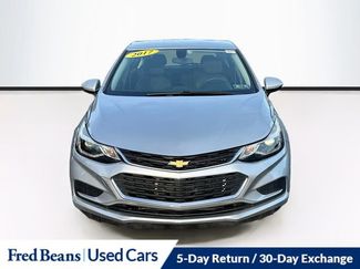 Used 2017 Chevrolet Cruze LT video 2