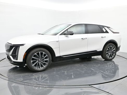 New 2025 Cadillac Lyriq Sport image 2