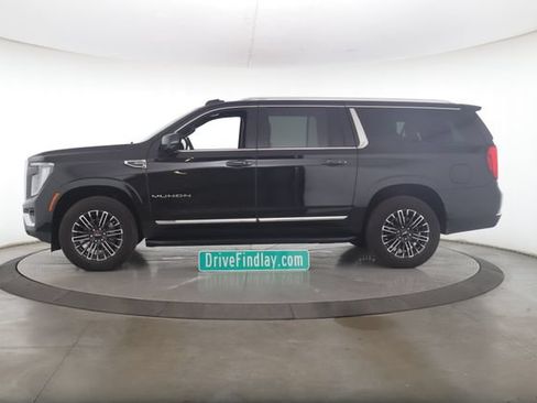 Used 2025 GMC Yukon XL Elevation w/ LPO, Floor Liner Package AWD/4WD image 9