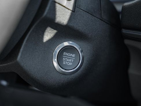 New 2026 Ford Transit 250 148 Medium Roof w/ Load Area Protection Package image 27