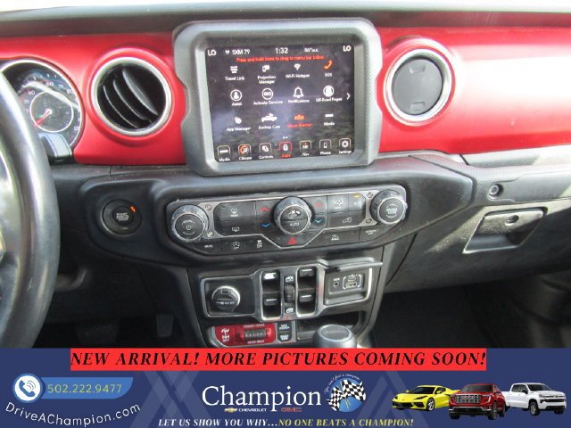 Used 2022 Jeep Gladiator Rubicon AWD/4WD image 16