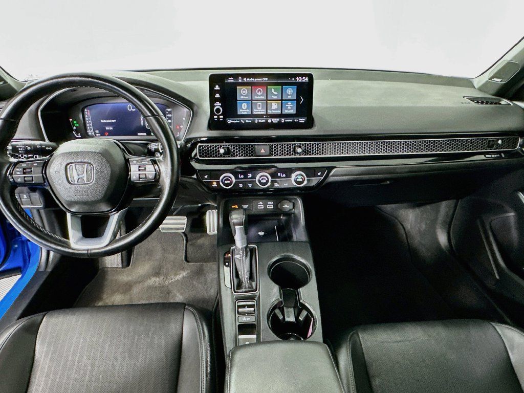 Used 2024 Honda Civic Sport Touring image 3