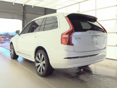 Used 2025 Volvo XC90 T8 Plus w/ Protection Package Premier image 6