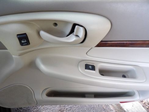 Used 2003 Chevrolet Impala image 27