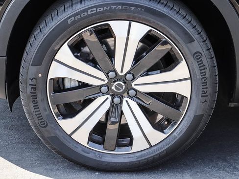 Used 2023 Volvo C40 P8 Recharge Plus w/ Protection Package Premier AWD/4WD image 11