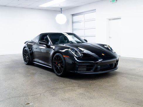Used 2023 Porsche 911 Targa 4 GTS image 23
