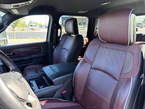 Used 2025 RAM 2500 Limited AWD/4WD image 8