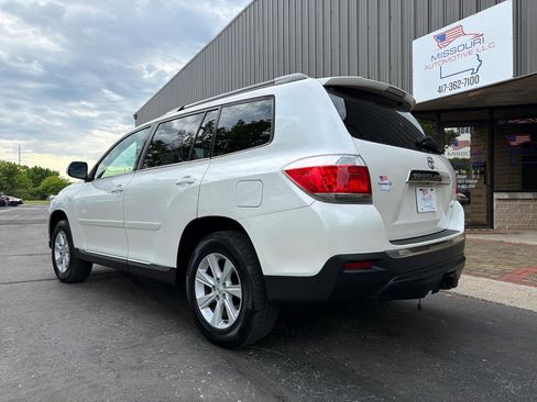 Used 2013 Toyota Highlander SE AWD/4WD image 3
