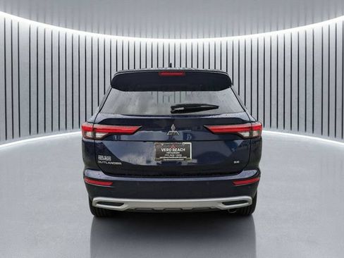 Used 2023 Mitsubishi Outlander SE FWD image 5