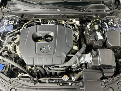 Used 2024 MAZDA MAZDA3 s FWD image 9