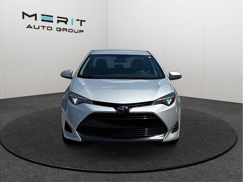Used 2019 Toyota Corolla LE FWD image 3