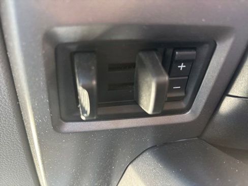 Used 2015 Ford F150 XLT w/ Equipment Group 301A Mid image 31