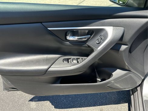 Used 2018 Nissan Altima 2.5 S FWD image 20