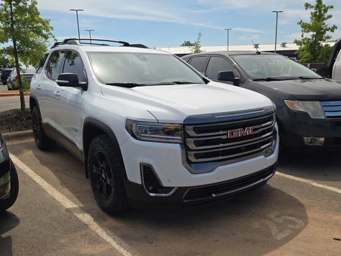 Used 2023 GMC Acadia AT4 w/ Technology Package AWD/4WD image 4