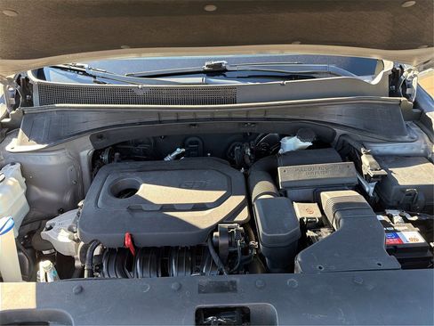 Used 2018 Kia Sorento L image 12