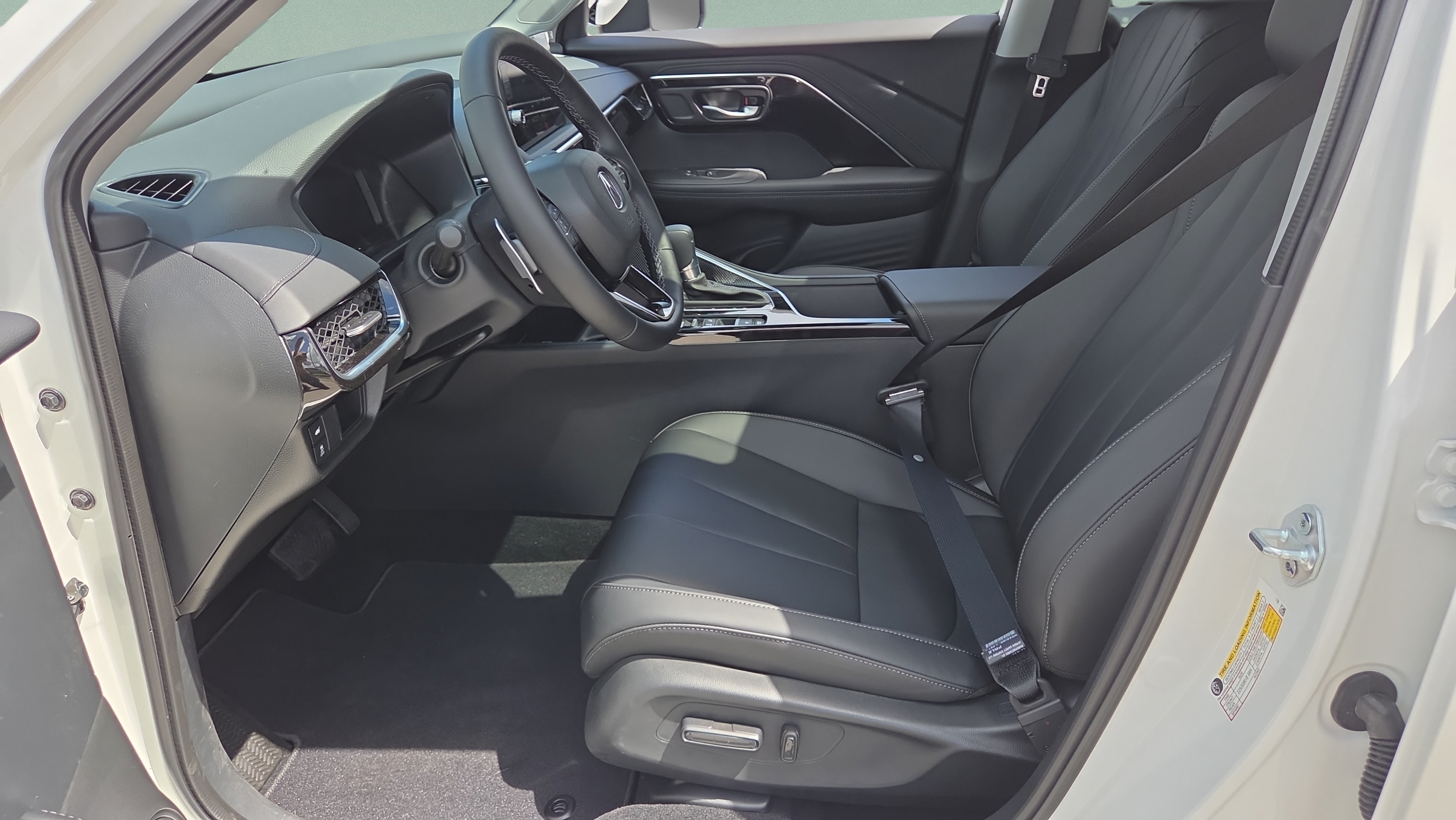 Certified 2026 Acura ADX FWD image 10