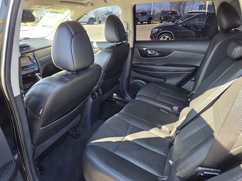 Used 2017 Nissan Rogue SL w/ SL Premium Package image 11