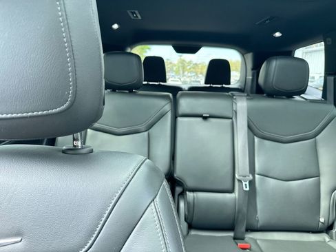 Used 2023 Cadillac XT6 Sport w/ Technology Package AWD/4WD image 34