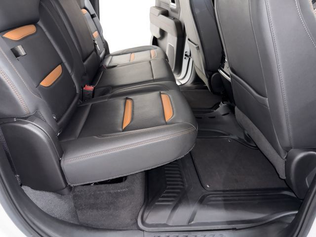 Used 2023 GMC Sierra 1500 AT4 w/ Technology Package AWD/4WD image 18