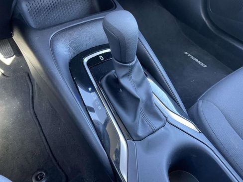 Used 2025 Toyota Corolla LE image 41