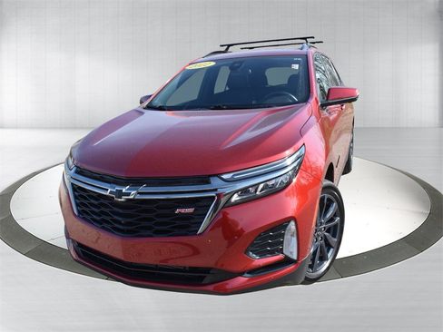 Used 2022 Chevrolet Equinox RS w/ Infotainment Package image 12