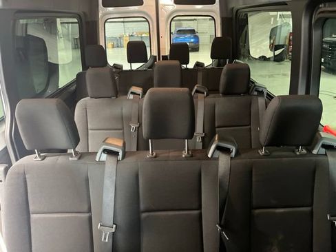 Used 2024 Mercedes-Benz Sprinter 2500 image 18