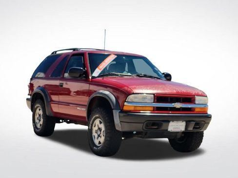 Used 2001 Chevrolet Blazer LS w/ Preferred Equipment Group AWD/4WD image 3