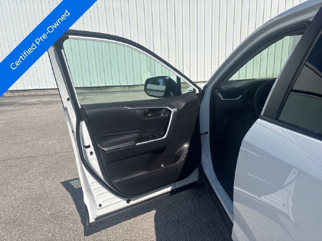 Used 2025 Toyota RAV4 LE FWD image 11