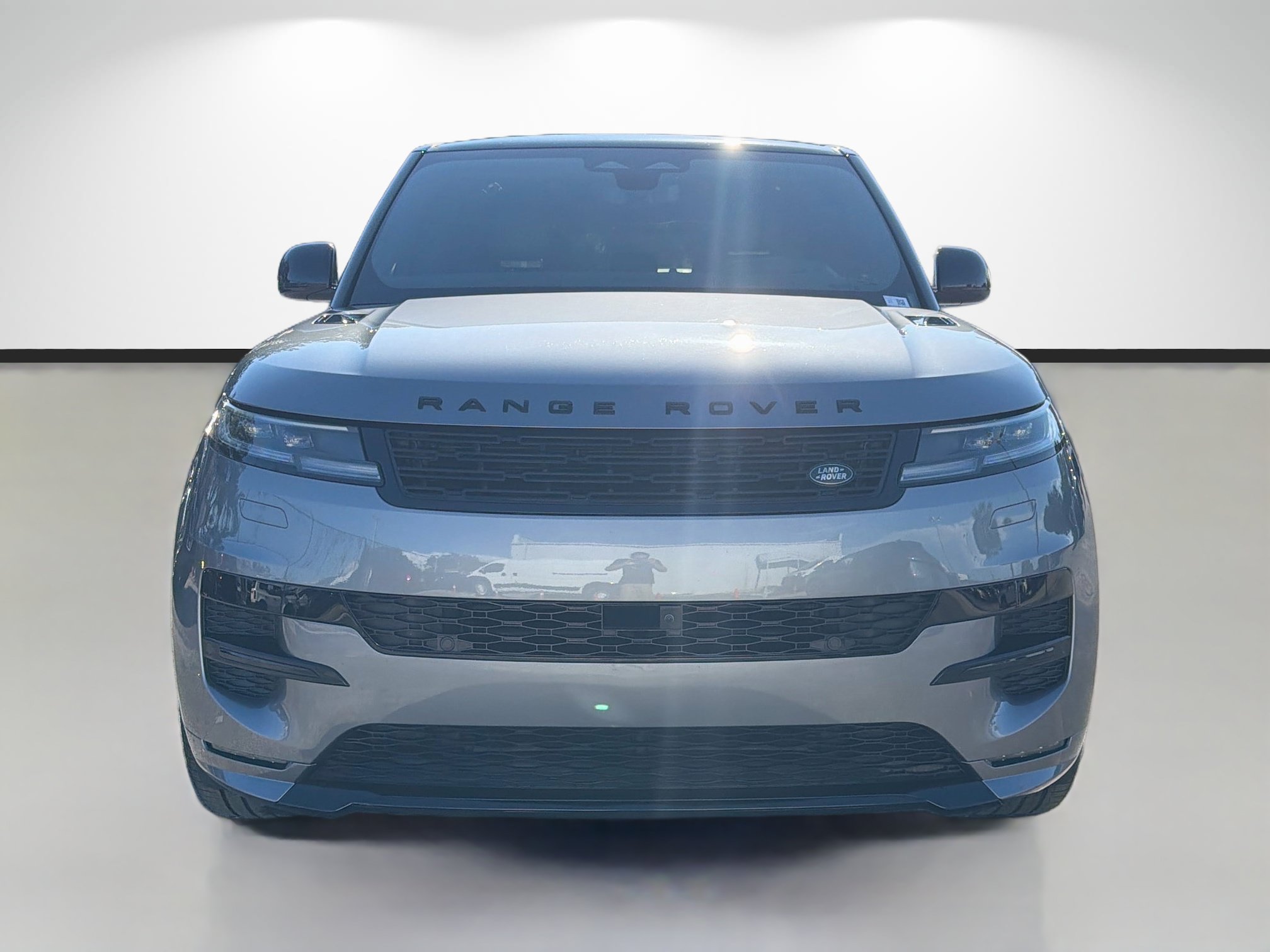 Used 2025 Land Rover Range Rover Sport Dynamic SE AWD/4WD image 8