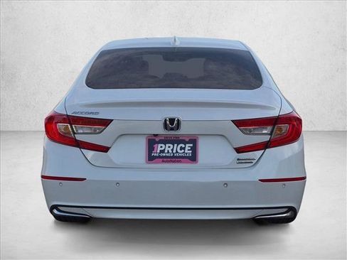 Used 2022 Honda Accord Touring image 7