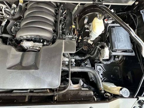 Used 2020 Chevrolet Suburban Premier AWD/4WD image 50