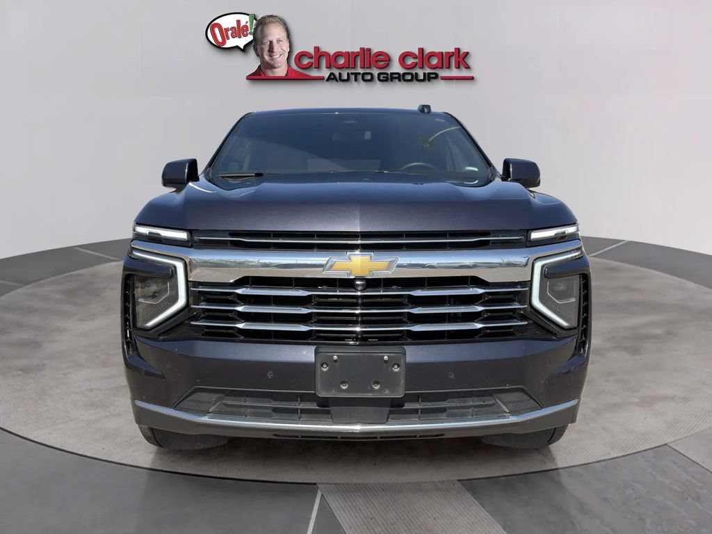 Used 2025 Chevrolet Tahoe LT AWD/4WD image 3
