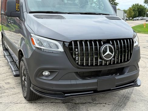 Used 2023 Mercedes-Benz Sprinter 2500 image 8