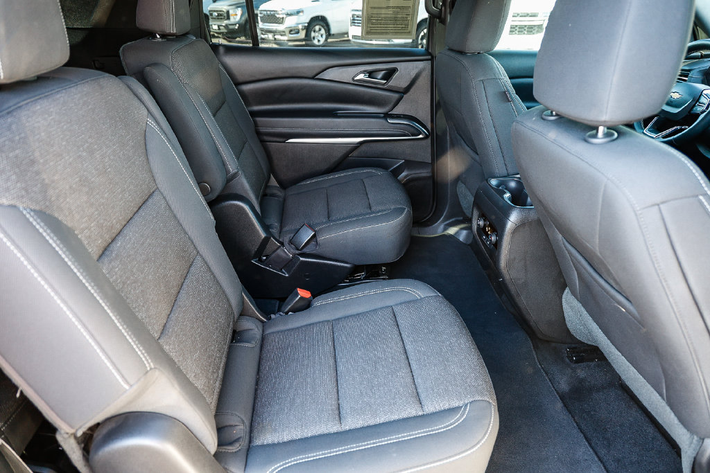 Used 2026 Chevrolet Traverse LT AWD/4WD image 37