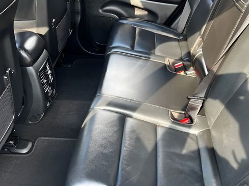 Used 2021 Jeep Grand Cherokee Limited image 19