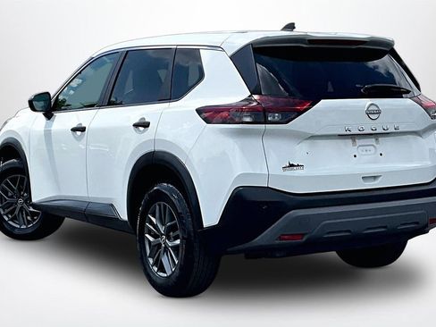 Used 2022 Nissan Rogue S FWD image 5