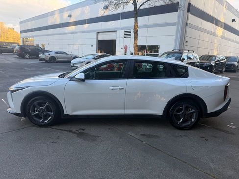 Used 2025 Kia K4 LXS image 6