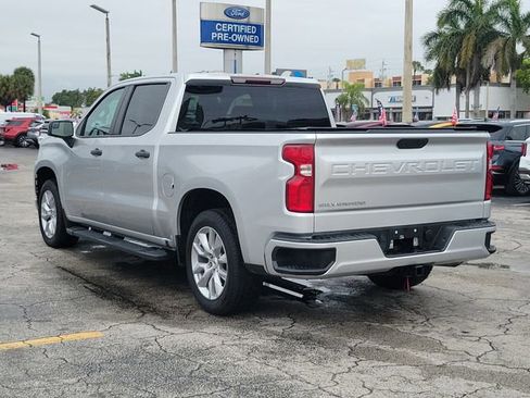 Used 2021 Chevrolet Silverado 1500 Custom image 3