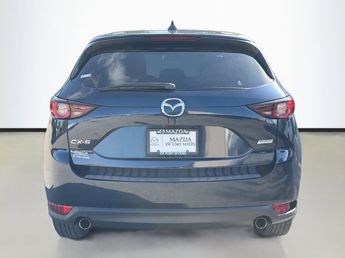 Used 2017 MAZDA CX-5 Touring image 4