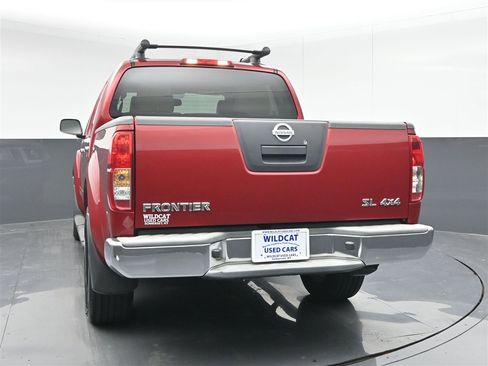 Used 2012 Nissan Frontier SL image 6